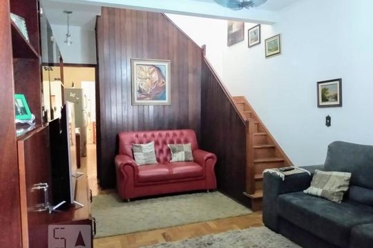 Casa para alugar com 3 quartos, 150m² em Jardim Aeroporto, São Paulo