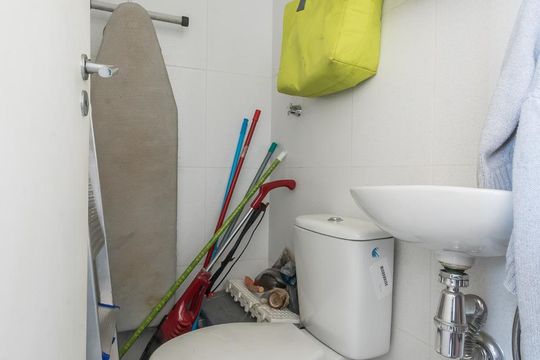 Banheiro de Serviço de apartamento para alugar com 3 quartos, 95m² em Cidade Monções, São Paulo