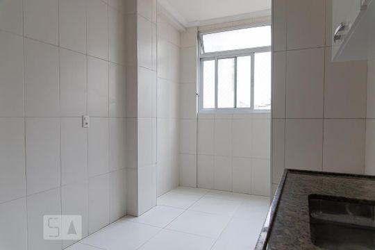 Cozinha e Área de Serviço de apartamento à venda com 2 quartos, 82m² em Pacaembu, São Paulo