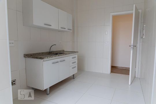 Cozinha de apartamento à venda com 2 quartos, 82m² em Pacaembu, São Paulo