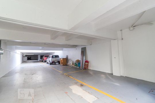 Garagem de apartamento à venda com 2 quartos, 80m² em Auxiliadora, Porto Alegre