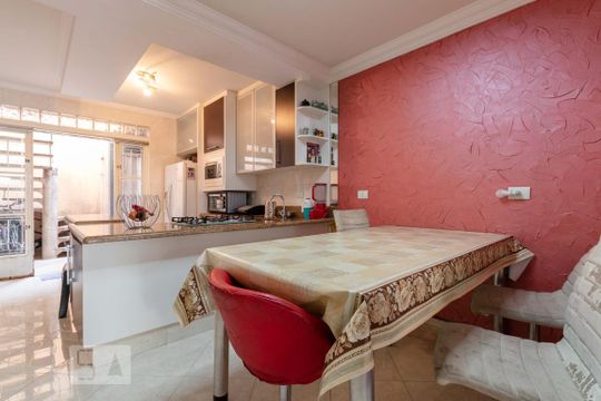 Cozinha de casa de condomínio para alugar com 3 quartos, 162m² em Vila Nova Conceição, São Paulo