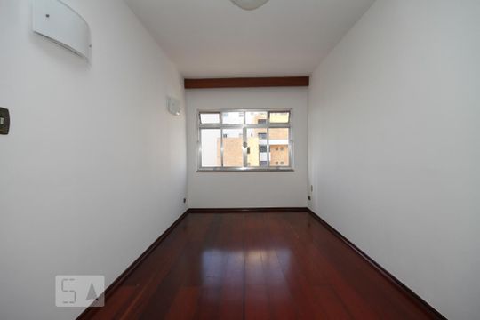 Sala de apartamento para alugar com 1 quarto, 45m² em Vila Mariana, São Paulo