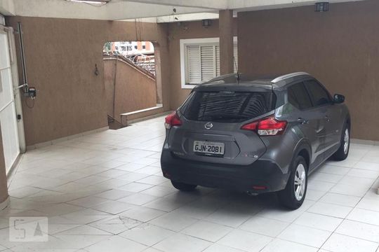 garagem de casa à venda com 3 quartos, 240m² em Jardim Londrina, São Paulo