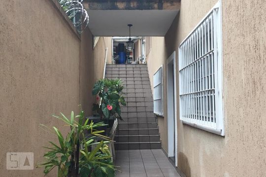 quintal de casa à venda com 3 quartos, 240m² em Jardim Londrina, São Paulo