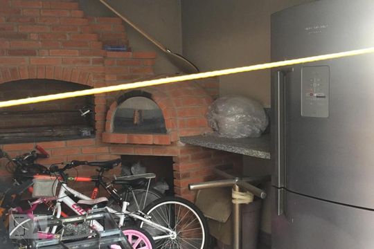 Quintal de casa à venda com 3 quartos, 240m² em Jardim Londrina, São Paulo