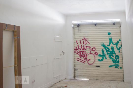 Garagem de casa à venda com 3 quartos, 300m² em Jardim São Paulo(zona Norte), São Paulo