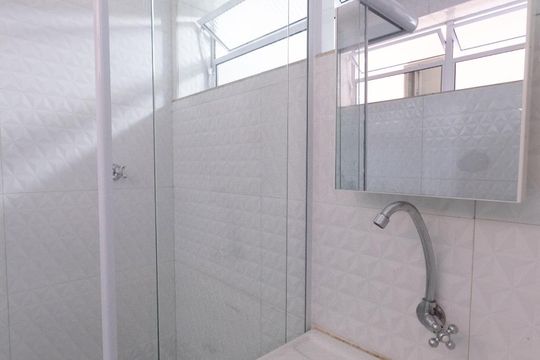 Banheiro Social de casa para alugar com 1 quarto, 40m² em Vila Bela, São Paulo