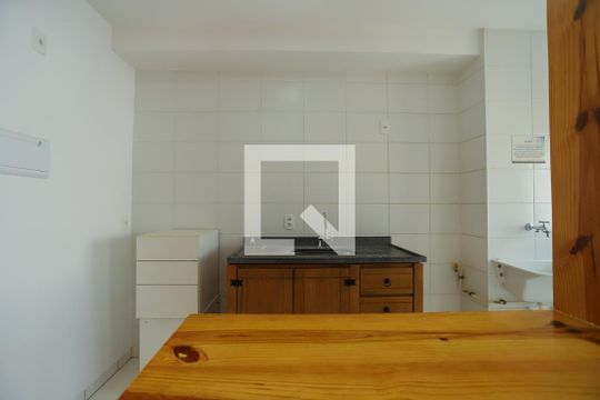Cozinha de apartamento à venda com 1 quarto, 32m² em Água Branca, São Paulo