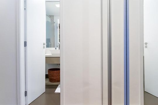 Closet de apartamento para alugar com 2 quartos, 89m² em Jardim Paulista, São Paulo