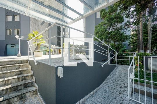 Condomínio  de apartamento para alugar com 2 quartos, 48m² em Tatuapé, São Paulo