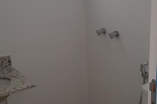 Banheiro Social de apartamento à venda com 2 quartos, 120m² em Botafogo, Rio de Janeiro