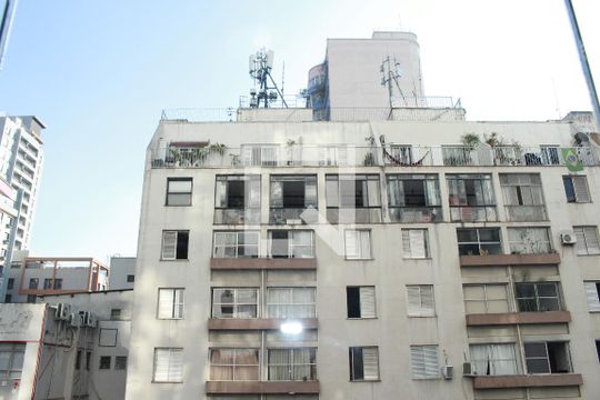 Vista da Varanda da Sala/cozinha de apartamento para alugar com 1 quarto, 36m² em República, São Paulo