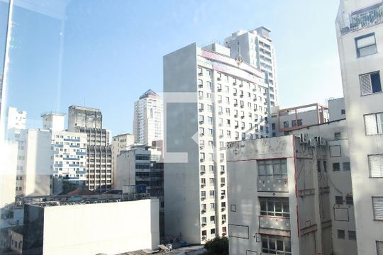 Vista da Varanda da Sala/cozinha de apartamento para alugar com 1 quarto, 36m² em República, São Paulo