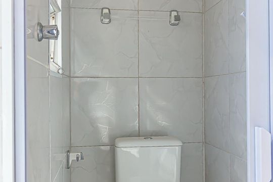 Banheiro de kitnet/studio à venda com 1 quarto, 44m² em Liberdade, São Paulo