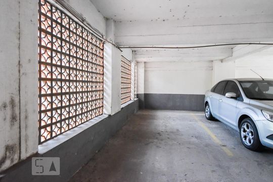 garagem de apartamento à venda com 1 quarto, 39m² em Centro Histórico, Porto Alegre