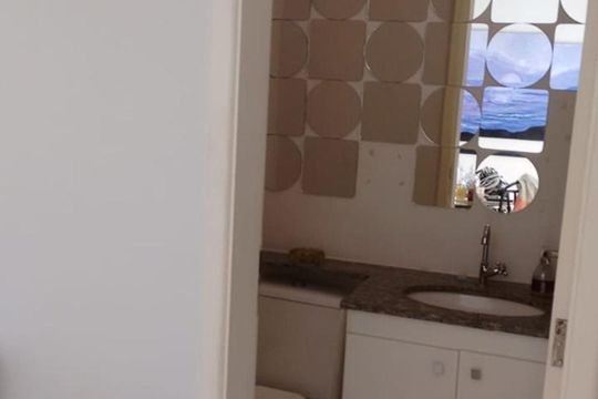 Banheiro de apartamento à venda com 2 quartos, 116m² em Vila Industrial, Campinas