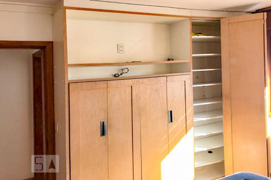 Apartamento à venda com 2 quartos, 168m² em Bom Jesus, Porto Alegre