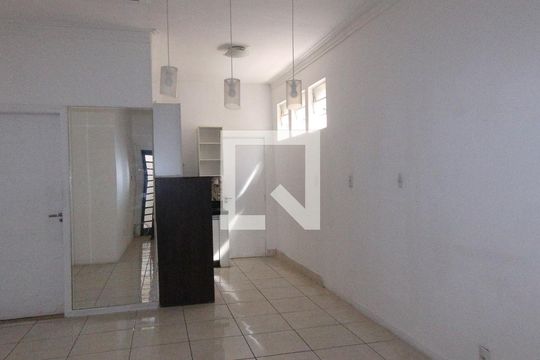 Sala de casa para alugar com 3 quartos, 70m² em Vila Prudente, São Paulo