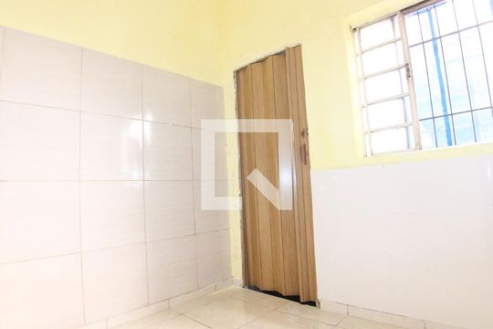Quarto 2 de casa para alugar com 3 quartos, 70m² em Vila Prudente, São Paulo