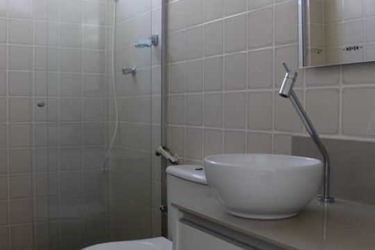 Banheiro de apartamento à venda com 2 quartos, 80m² em Fonseca, Niterói