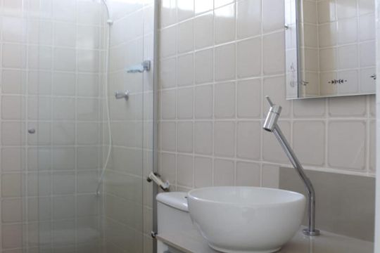 Banheiro de apartamento à venda com 2 quartos, 80m² em Fonseca, Niterói