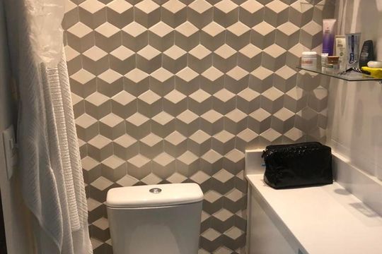 Banheiro de apartamento para alugar com 1 quarto, 32m² em Ipanema, Rio de Janeiro