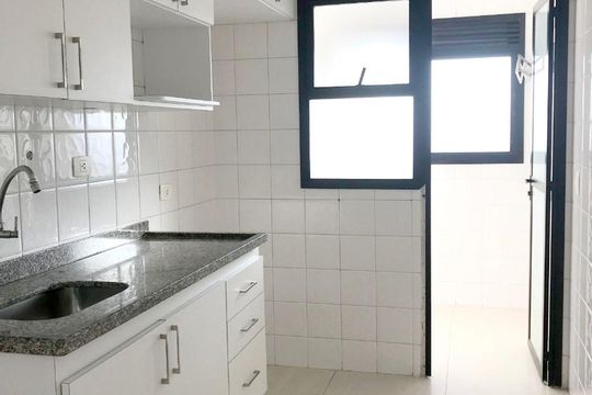 Cozinha de apartamento para alugar com 2 quartos, 62m² em Santo Antônio, São Caetano do Sul