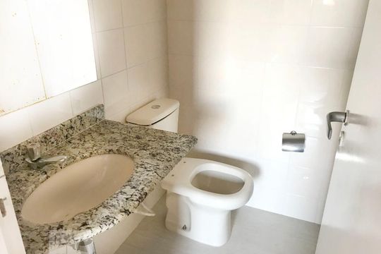 Banheiro Social de apartamento para alugar com 2 quartos, 62m² em Santo Antônio, São Caetano do Sul