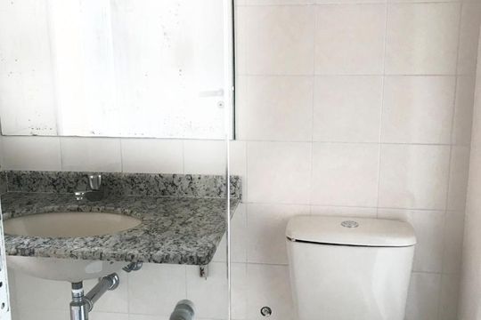 Banheiro do Quarto 1 de apartamento para alugar com 2 quartos, 62m² em Santo Antônio, São Caetano do Sul