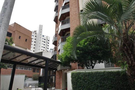 Fachada de apartamento para alugar com 1 quarto, 40m² em Jardim Ampliação, São Paulo