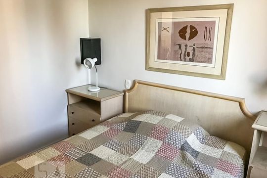 Quarto  de kitnet/studio para alugar com 1 quarto, 40m² em Brooklin Paulista, São Paulo