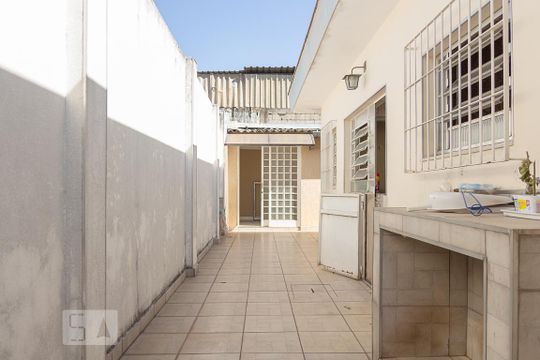 Quintal de casa à venda com 3 quartos, 200m² em Jardim São Caetano, São Caetano do Sul