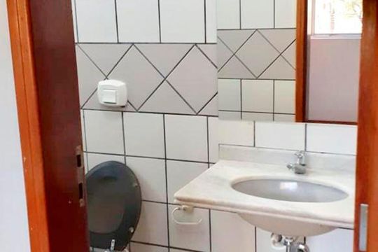 Banheiro da Suíte de apartamento para alugar com 2 quartos, 80m² em Setor Nova Suiça, Goiânia