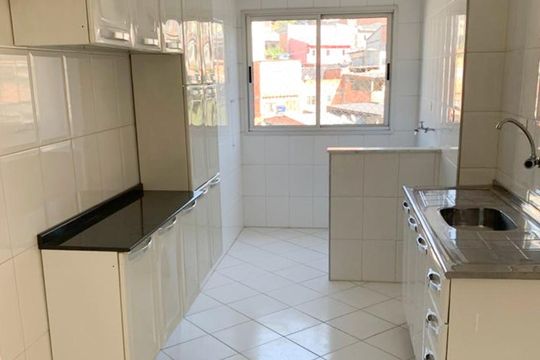 Cozinha de apartamento à venda com 2 quartos, 51m² em Jaguaribe, Osasco