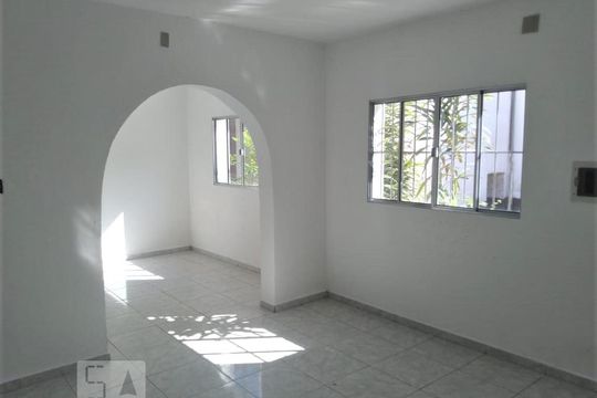 Casa à venda com 3 quartos, 300m² em Vila Nova Cachoeirinha, São Paulo
