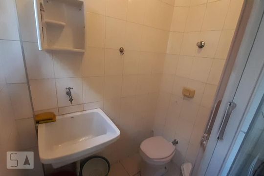 Banheiro de Serviço de apartamento à venda com 3 quartos, 136m² em Campos Elíseos, São Paulo