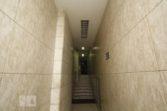 Entrada de apartamento para alugar com 1 quarto, 28m² em Centro, Rio de Janeiro