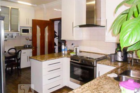 Cozinha de apartamento à venda com 3 quartos, 200m² em , São Paulo