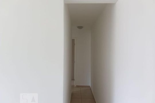 corredor de apartamento à venda com 2 quartos, 50m² em Loteamento Parque São Martinho, Campinas
