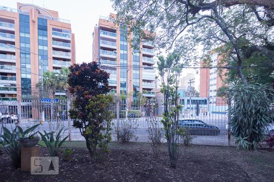 Vista Sala de casa à venda com 5 quartos, 390m² em Bela Aliança, São Paulo