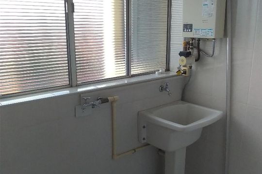 Area de serviço de apartamento à venda com 3 quartos, 85m² em Vila Joaquim Inácio, Campinas