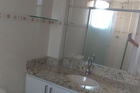 Banheiro suite de apartamento à venda com 3 quartos, 85m² em Vila Joaquim Inácio, Campinas