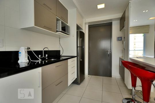 Cozinha de kitnet/studio à venda com 1 quarto, 32m² em Perdizes, São Paulo