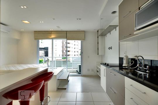 Kitnet/Studio à venda com 1 quarto, 32m² em Perdizes, São Paulo
