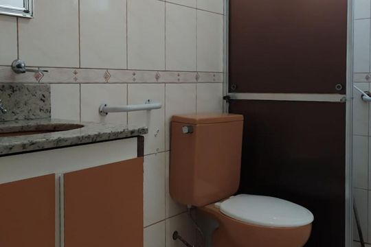 Banheiro de apartamento para alugar com 2 quartos, 55m² em Jardim Brasil (zona Sul), São Paulo