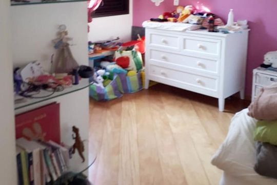 Quarto Suíte 3 de apartamento à venda com 4 quartos, 220m² em Vila Pompéia, São Paulo