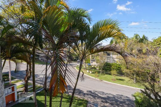 quarto 1 - vista da sacada de casa de condomínio para alugar com 4 quartos, 370m² em Alphaville, Santana de Parnaíba