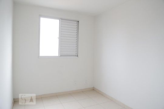 Quarto 2 de apartamento para alugar com 2 quartos, 48m² em Vila Mira, São Paulo