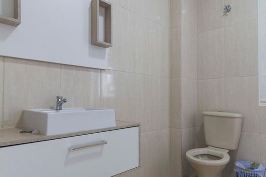 Banheiro Social de apartamento para alugar com 2 quartos, 64m² em Saúde, São Paulo